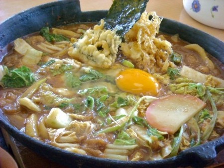 名古屋名物味噌煮込うどん／勝美