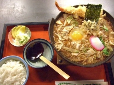 名古屋名物味噌煮込うどん／勝美